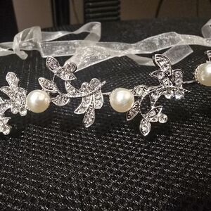 Elegant Silver and Pearl Hair Accessory